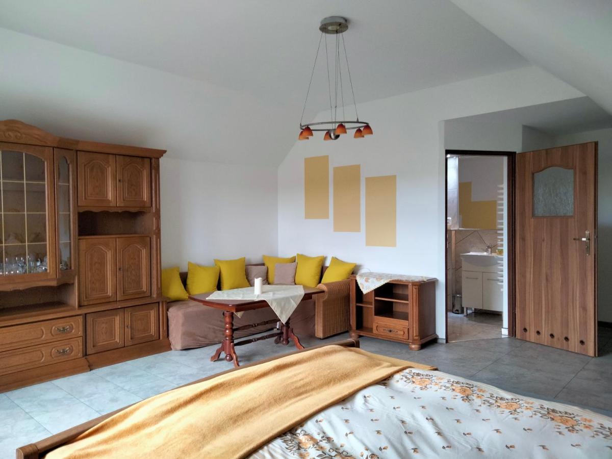 Pod Piramida Villa Lugniany Bagian luar foto
