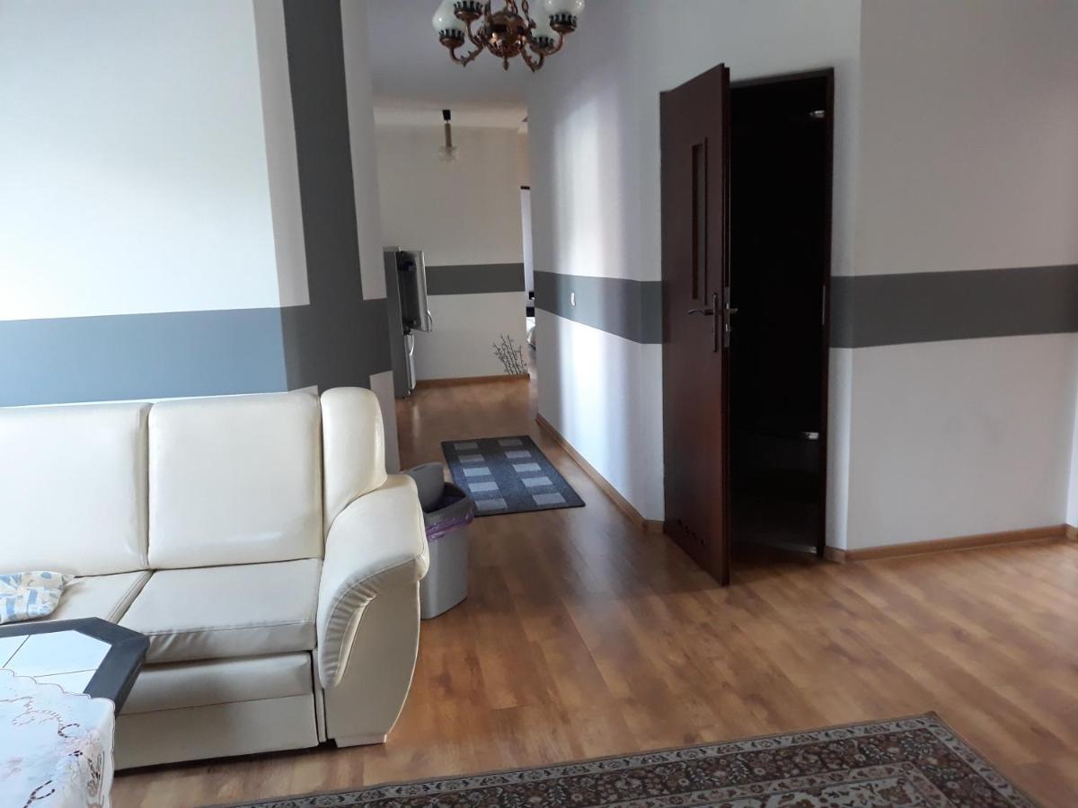 Pod Piramida Villa Lugniany Bagian luar foto