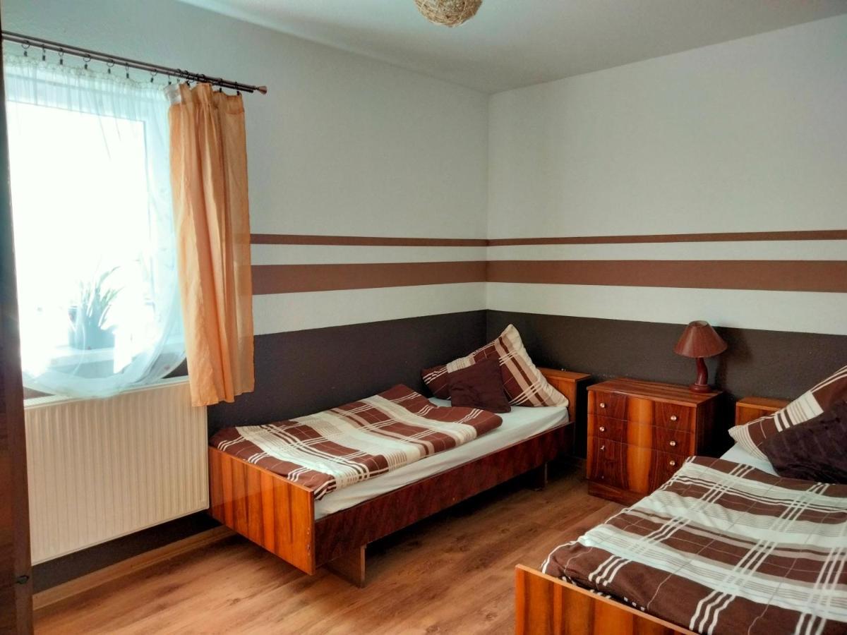 Pod Piramida Villa Lugniany Bagian luar foto