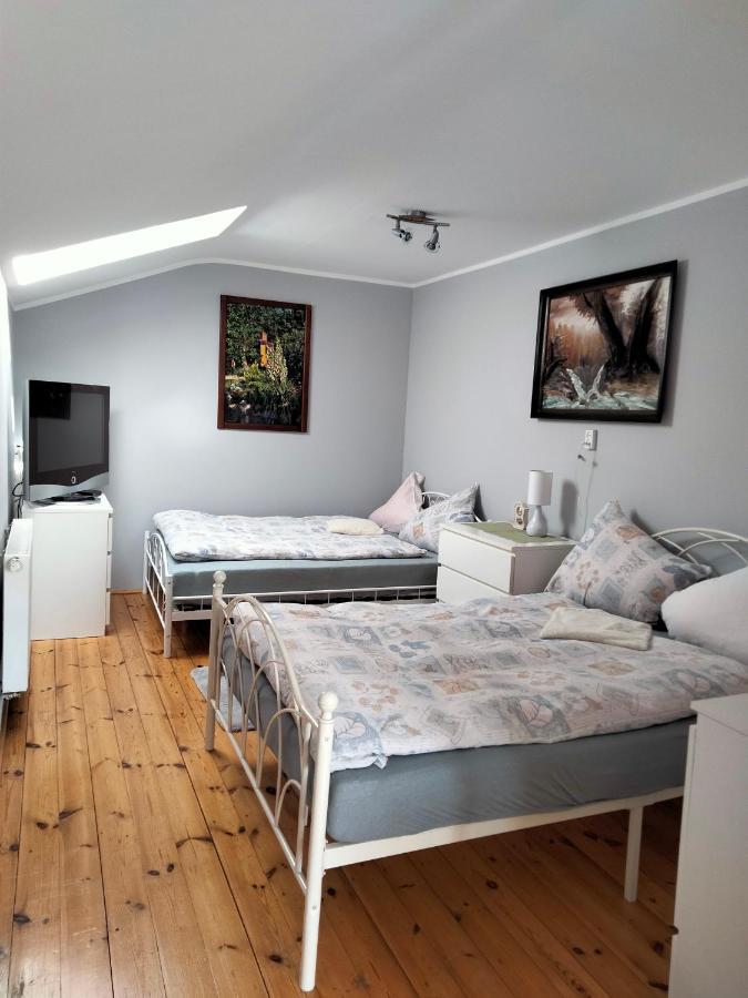 Pod Piramida Villa Lugniany Bagian luar foto