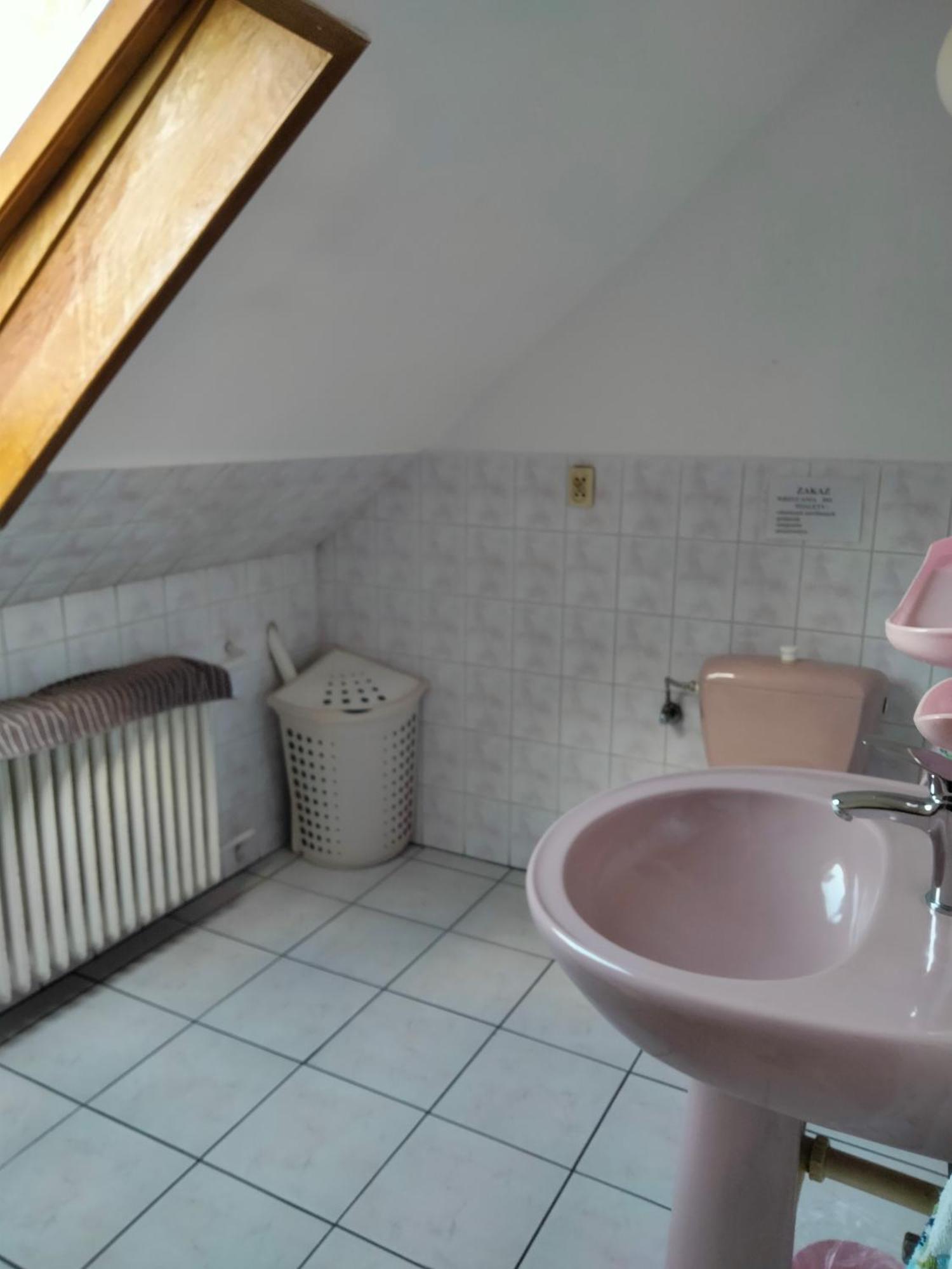 Pod Piramida Villa Lugniany Ruang foto